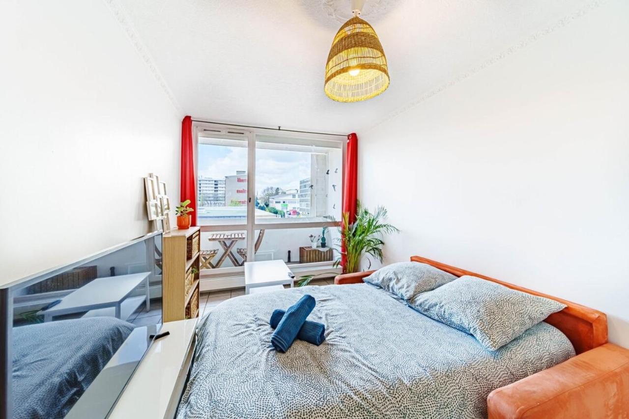 Atypical Apartment With Balcony & Interior Stairs Villeurbanne Luaran gambar