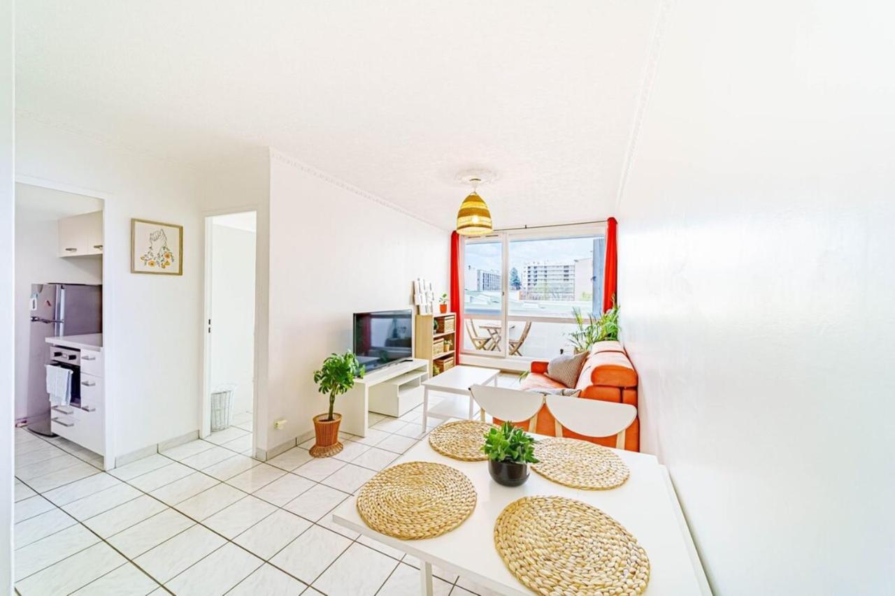Atypical Apartment With Balcony & Interior Stairs Villeurbanne Luaran gambar